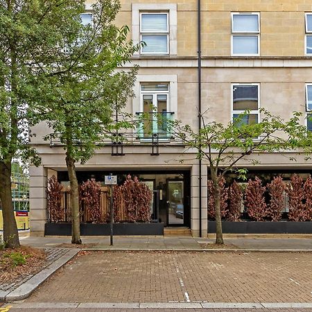 The Diamond Suite at MK City Centre Milton Keynes Exterior photo
