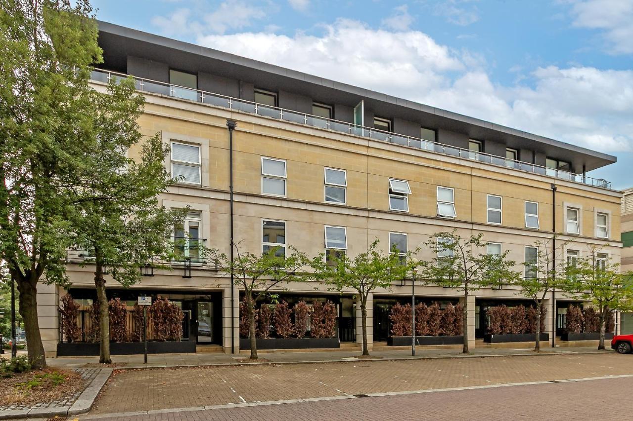 The Diamond Suite at MK City Centre Milton Keynes Exterior photo