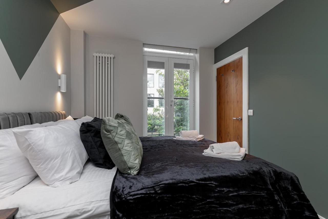 The Diamond Suite at MK City Centre Milton Keynes Exterior photo